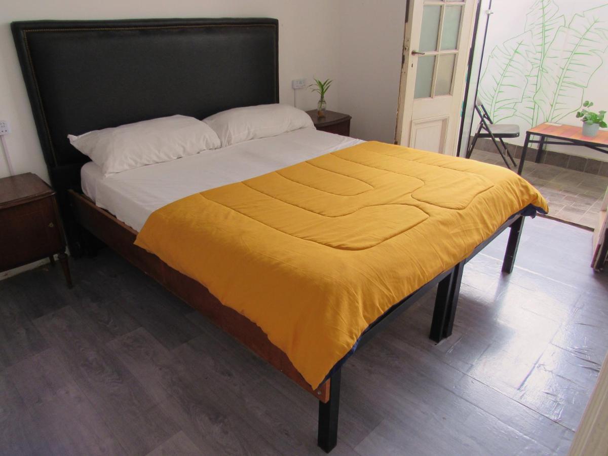 Ideal Center Hostal *