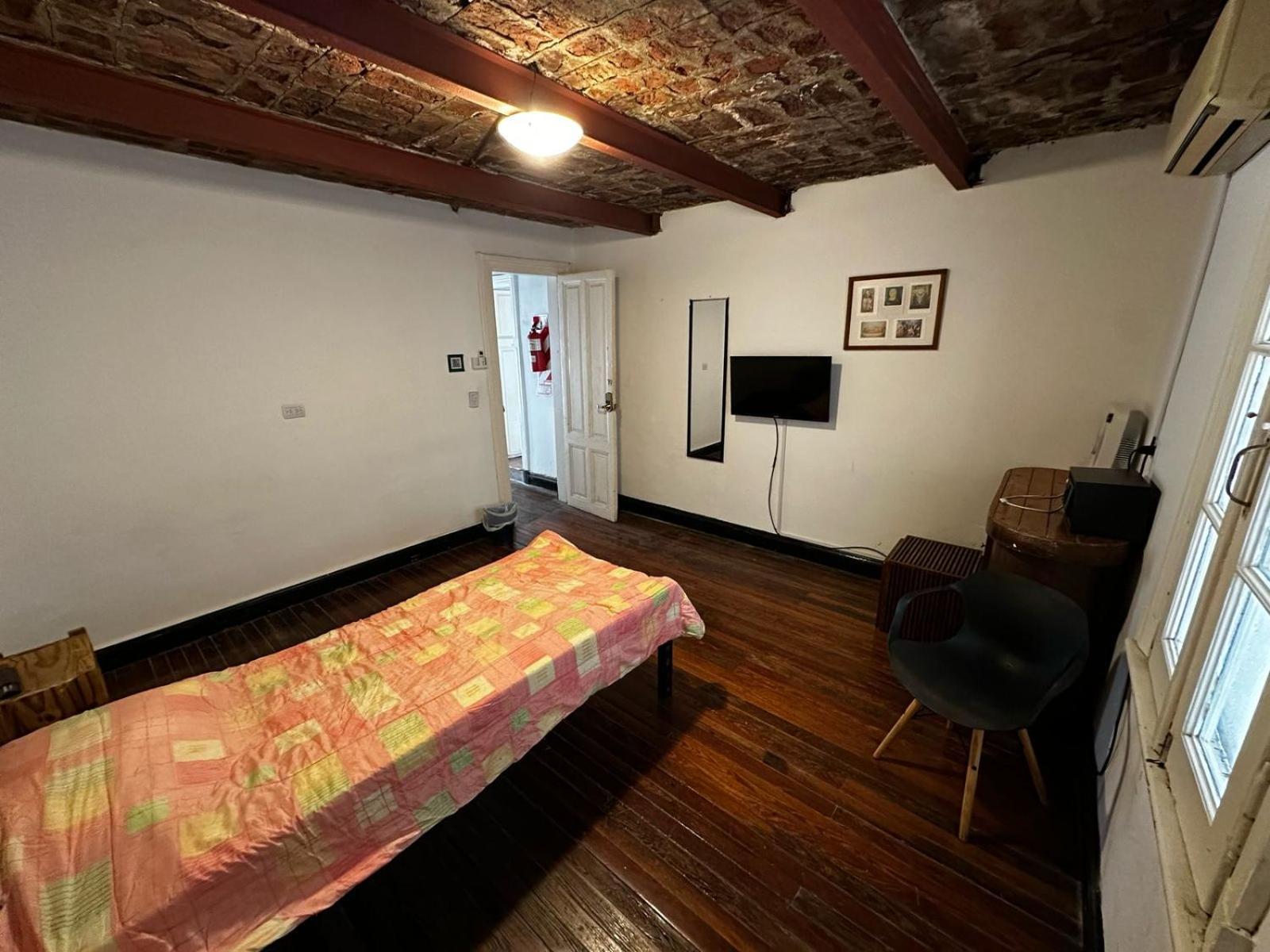 Ideal Center Hostal